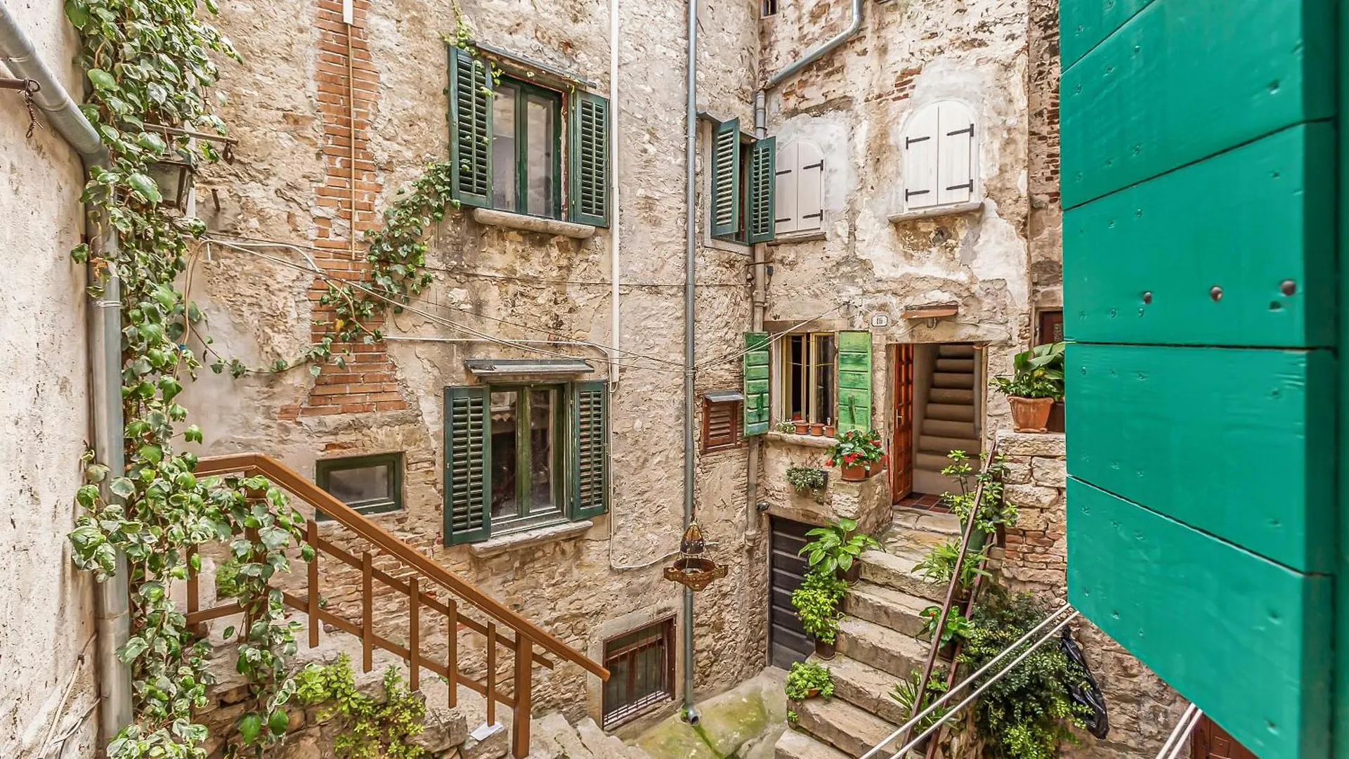 Primavera Deluxe Studio Apartment Rovinj